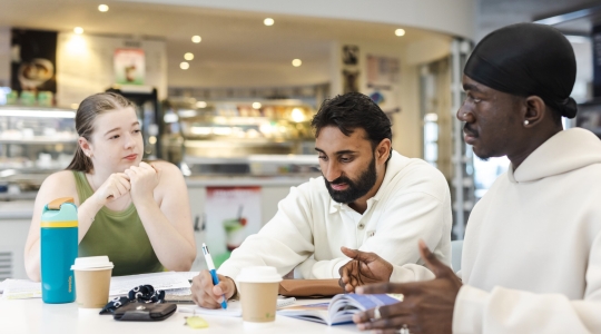 Copyright: Helen Yates Photography.
CRM team and Web Team Use only.