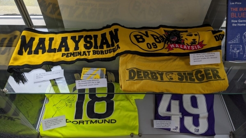 Bundesliga scarves